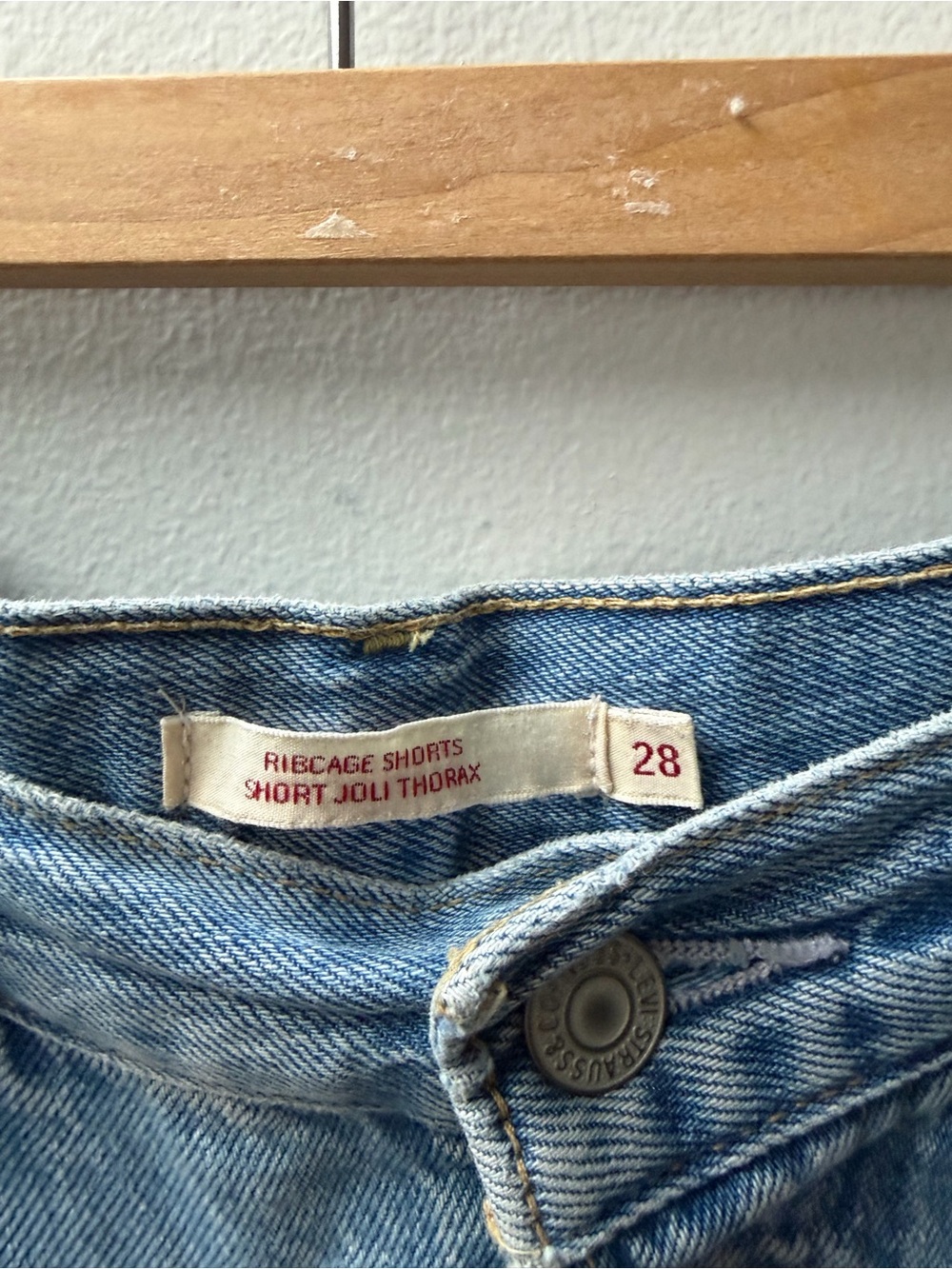 Levi’s Ribcage Shorts Blue - Picture 3 of 3